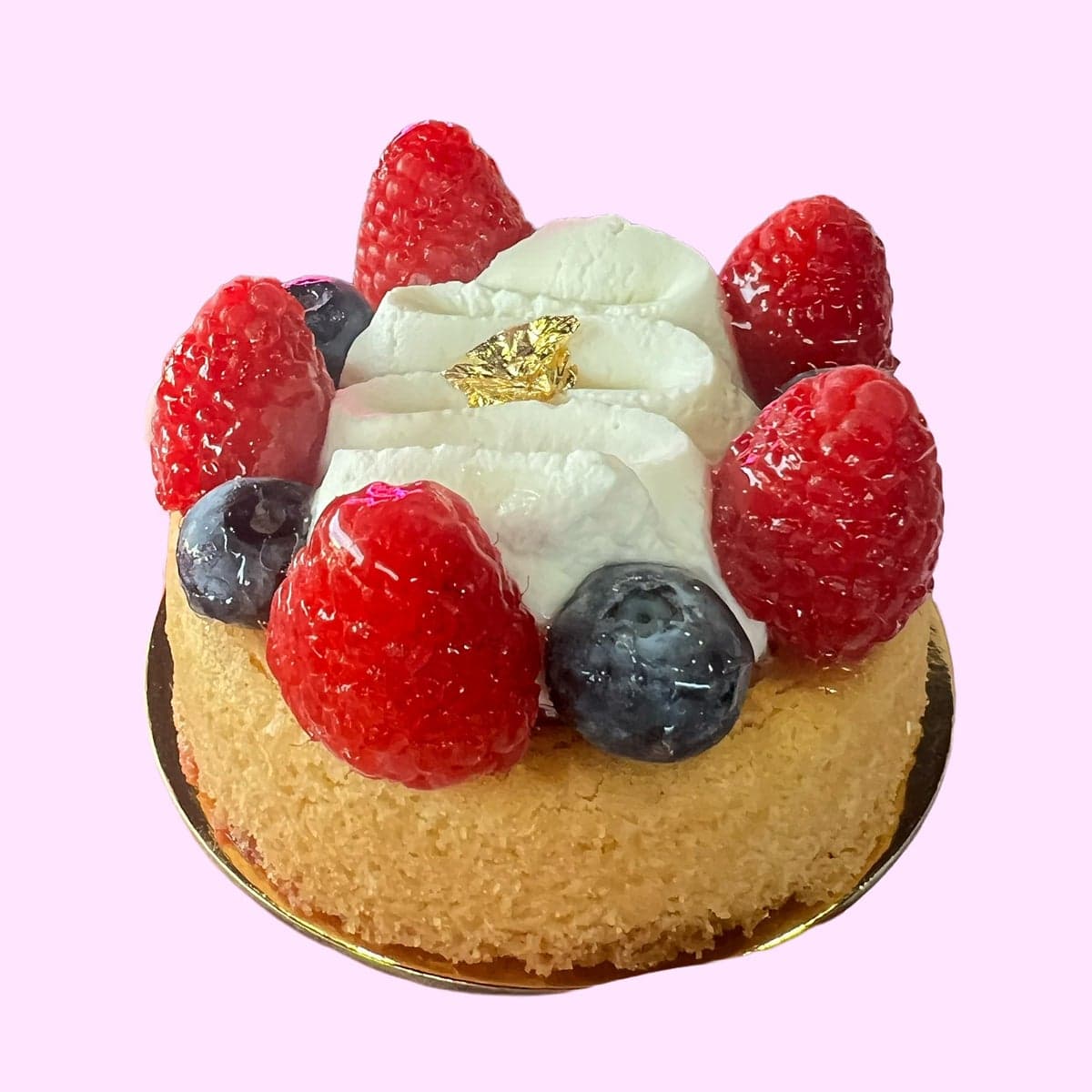 The La Bonita tart, finished with fruit and cream